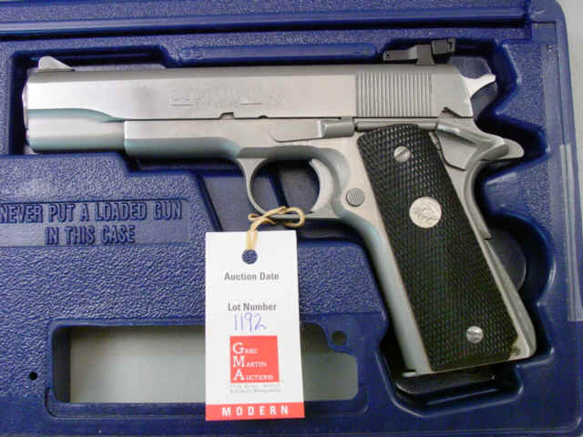 **Boxed Colt Mark IV, Series 80 "Government" Semi-Automatic Pistol"