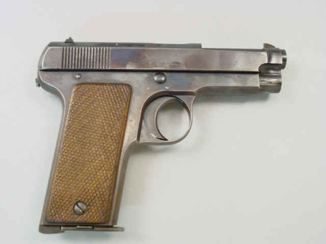 *Beretta Model 1915 Glisenti Semi-Automatic Pistol